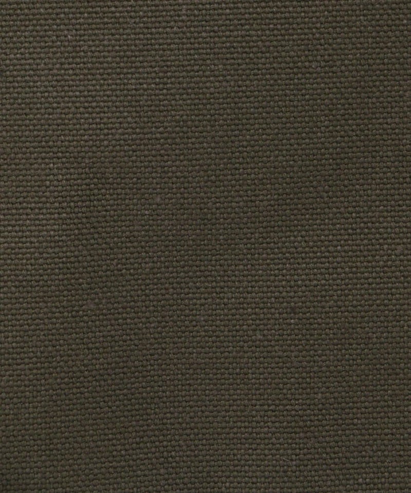 アーミーグリーン