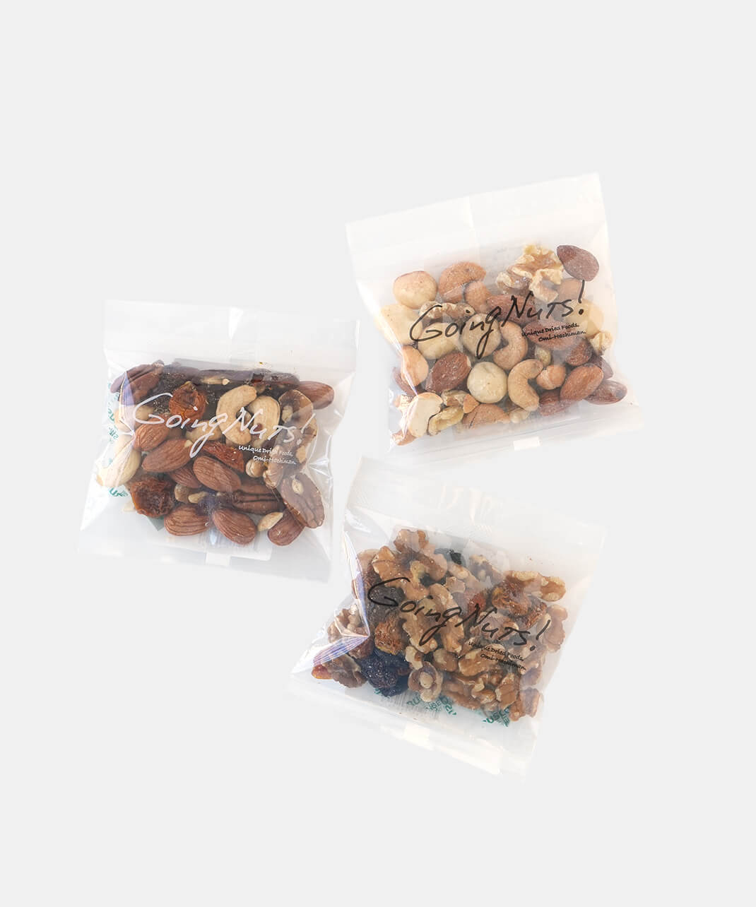 Going Nuts!のミックスナッツ Dates・Berry CherryMacadamia Mix