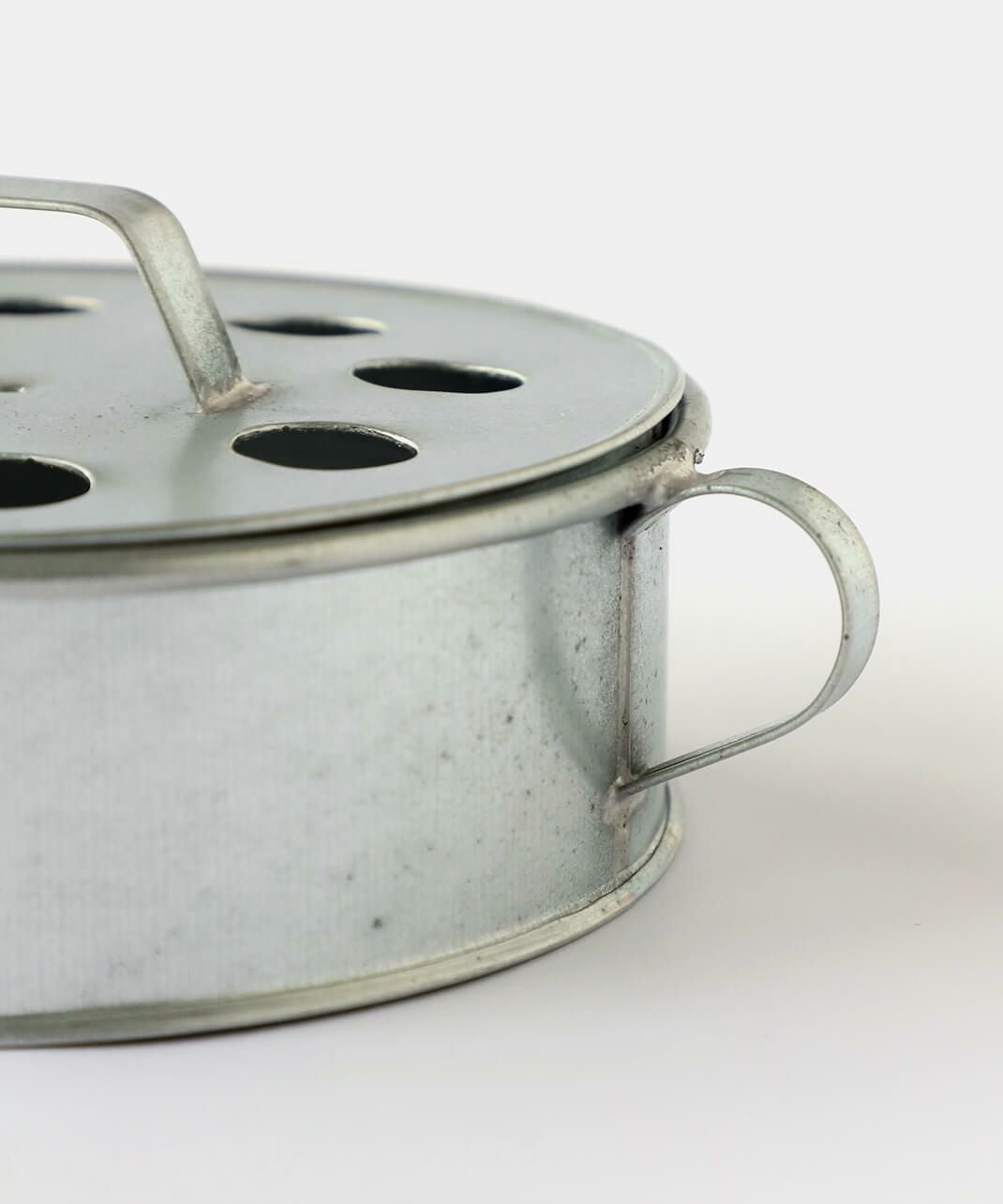 CINQフィンランドの蚊取り線香入れ | mumokutekiオンラインストア