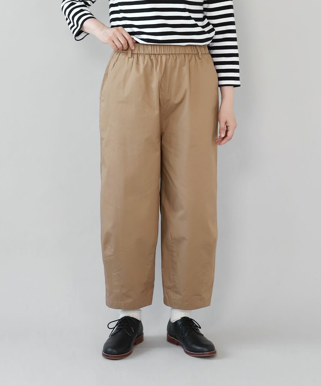 mumokuteki長さが選べる2サイズ展開のコクーンパンツ | mumokuteki