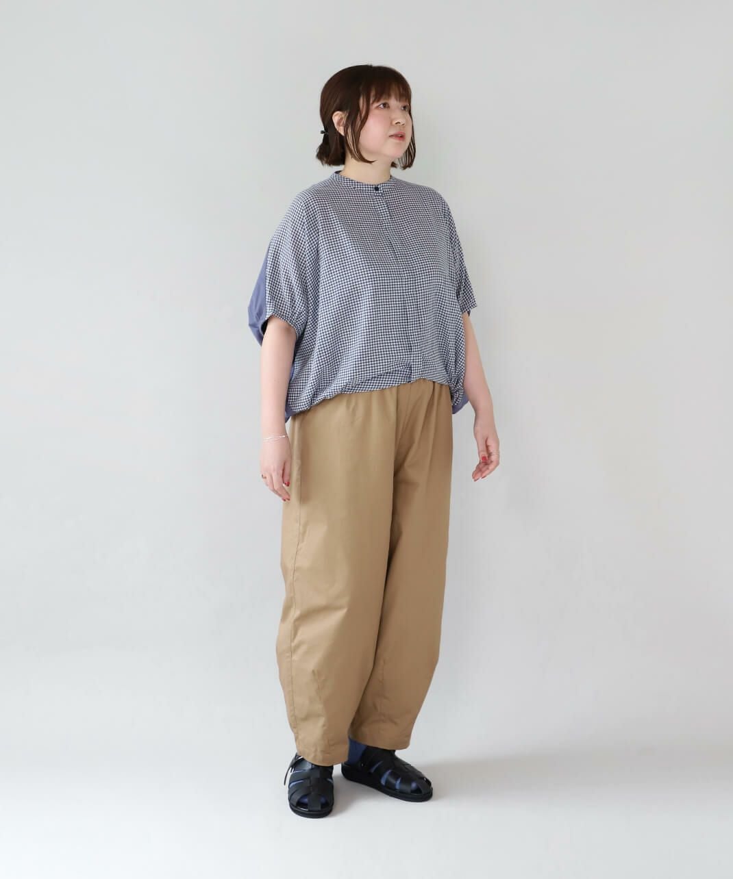 mumokuteki長さが選べる2サイズ展開のコクーンパンツ | mumokuteki