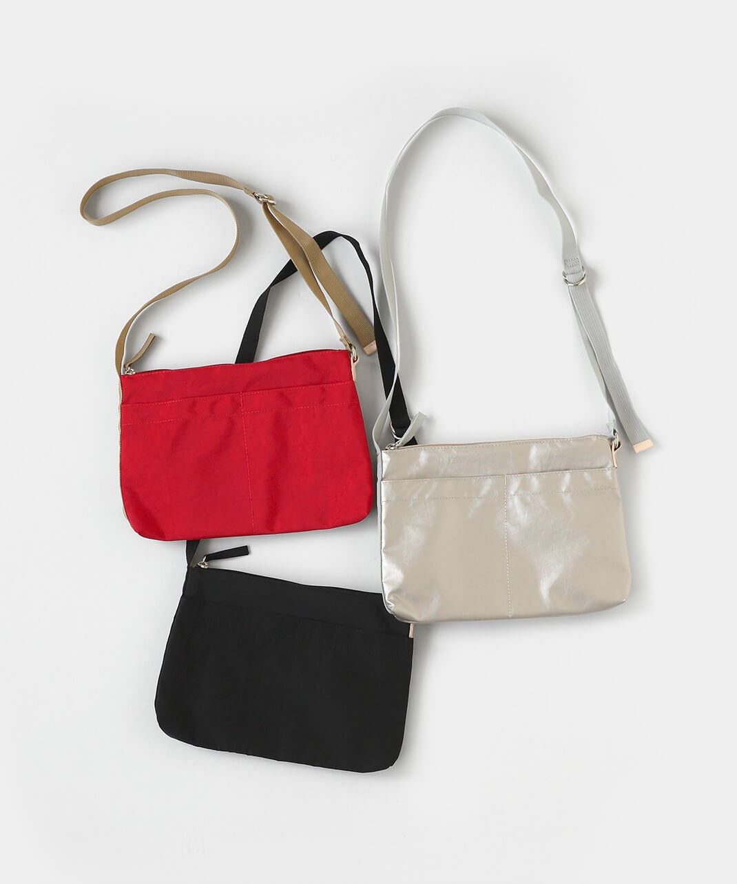 mumokutekiシンプルで丁度良いナイロンサコッシュ | mumokuteki