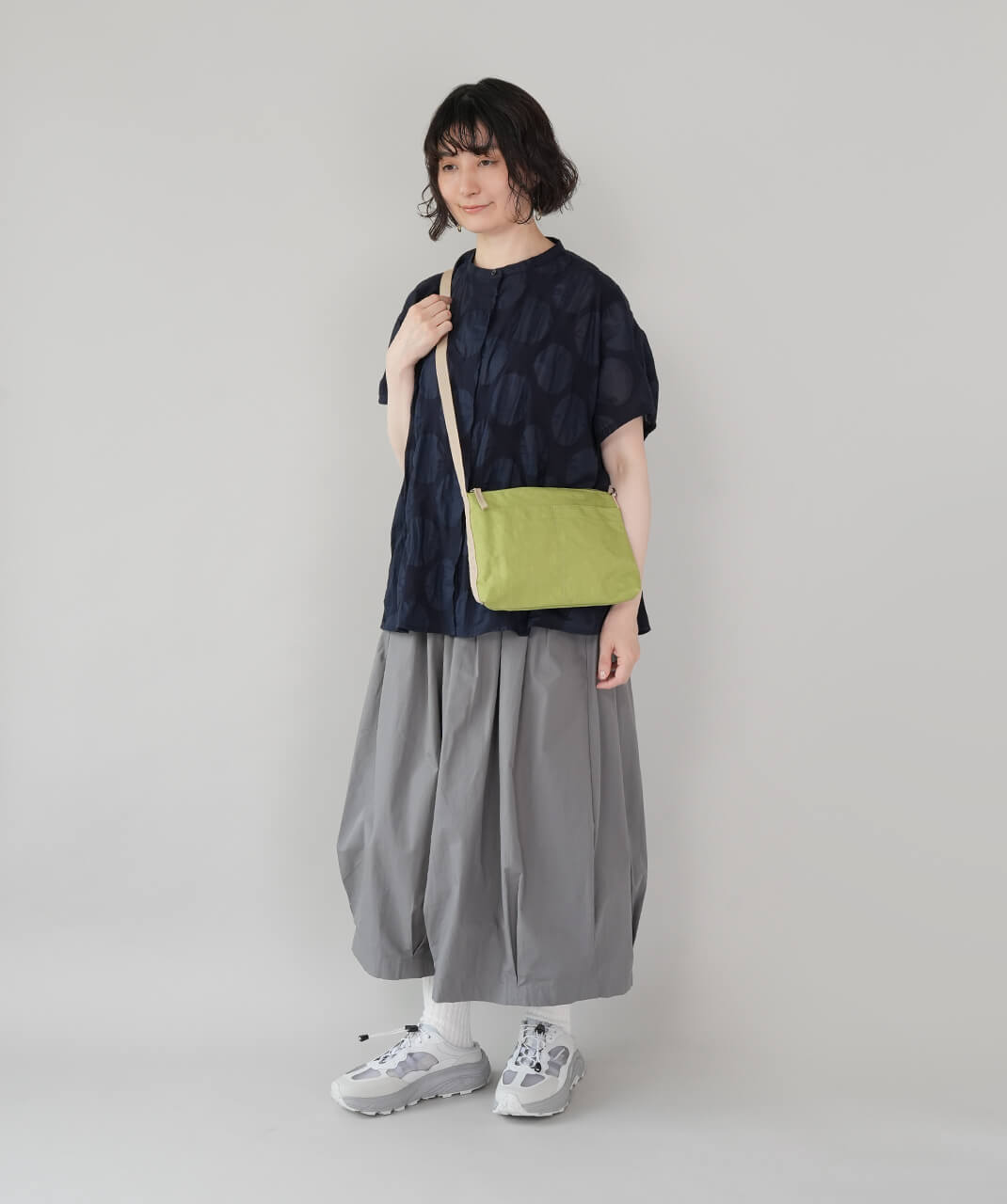 mumokutekiシンプルで丁度良いナイロンサコッシュ | mumokuteki