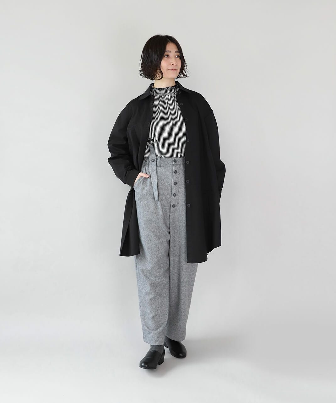 mumokuteki1枚でもインナーでも着られるシャーリングネックカットソー