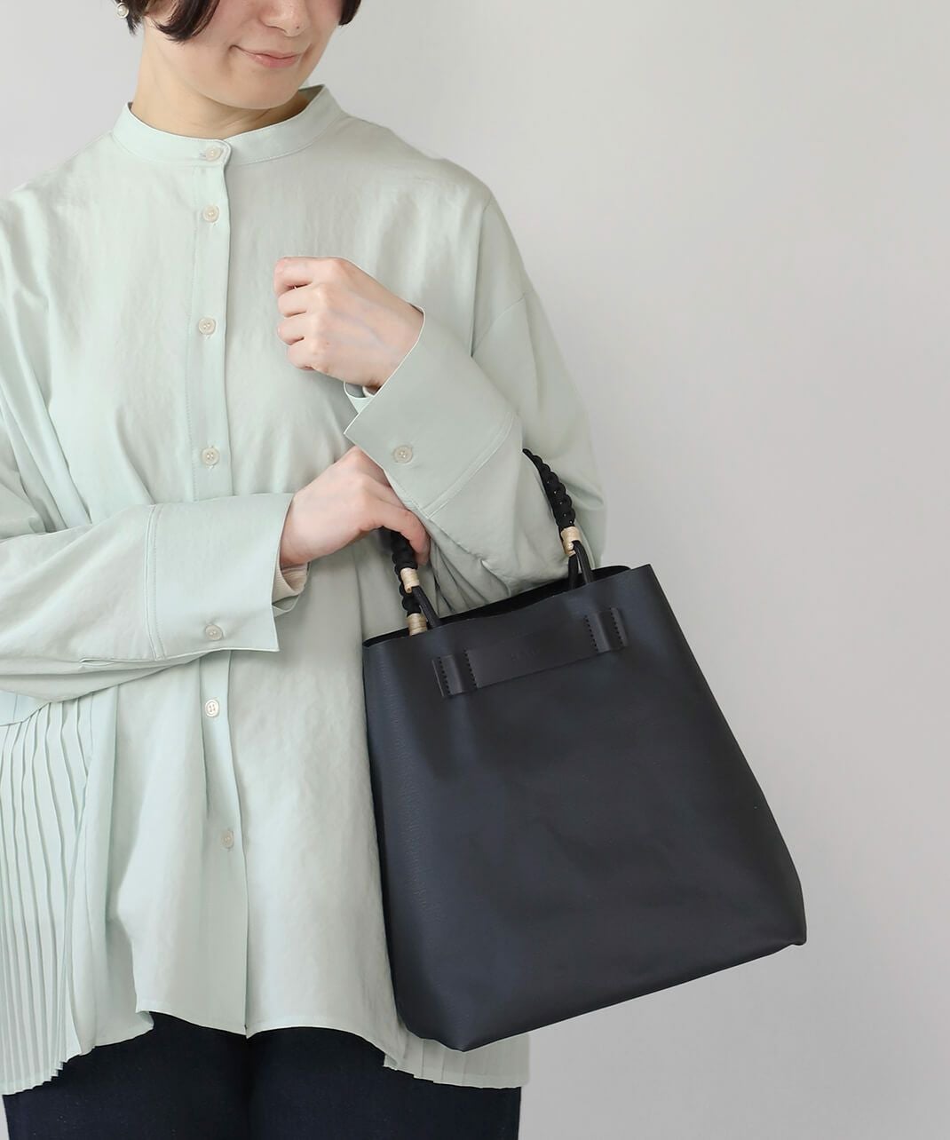 月を歩いている トートバッグ ナブナ 20%off】HAIDANANUK(ナヌーク)トート S | mumokutekiオンラインストア