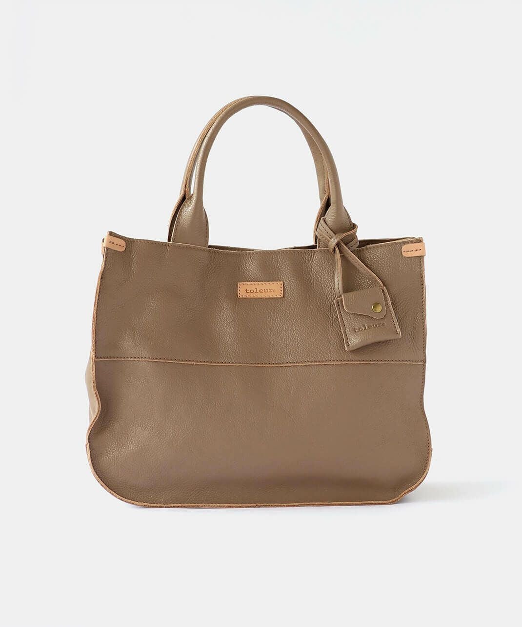 ダークグレーベージュ