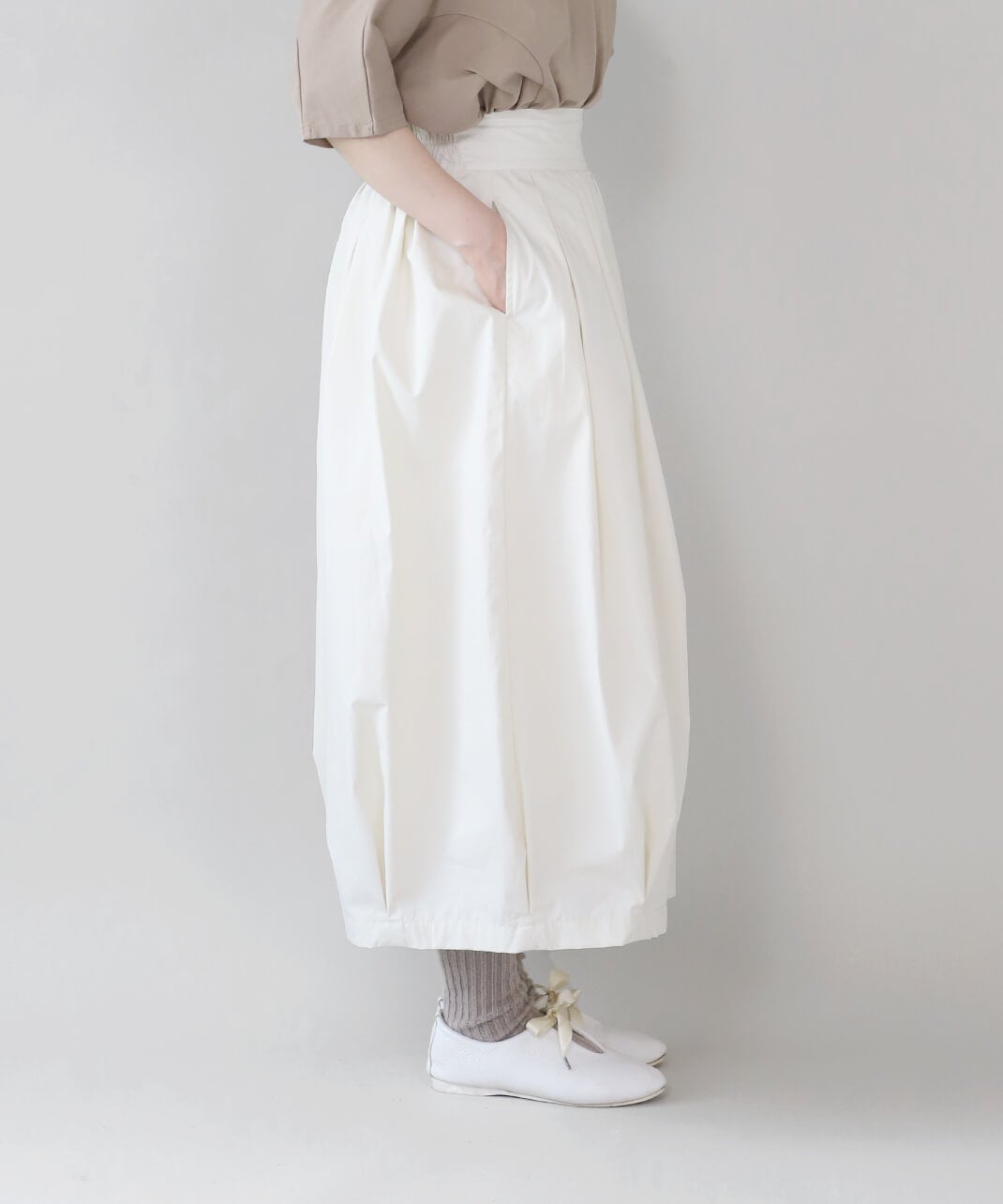 5月中旬再入荷予定】mumokutekiコットンタイプライターバルーンパンツ