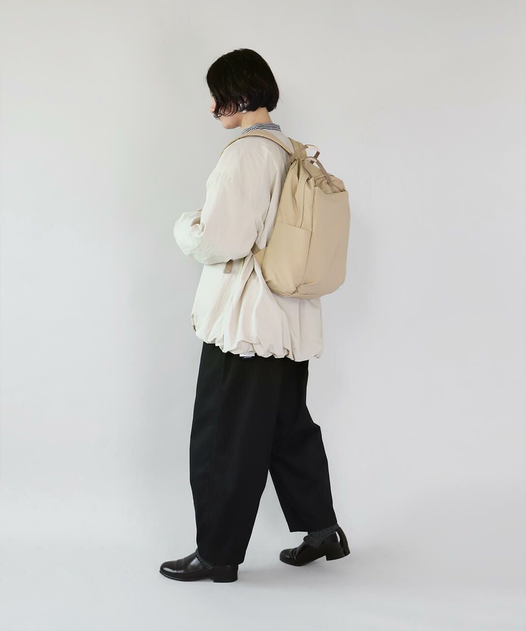 mumokuteki撥水加工軽くて多収納な8ポケットリュック | mumokuteki