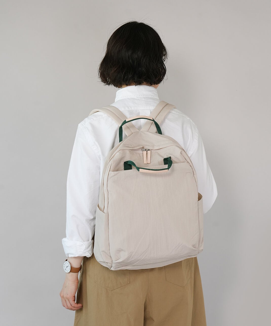 mumokuteki撥水加工軽くて多収納な8ポケットリュック | mumokuteki