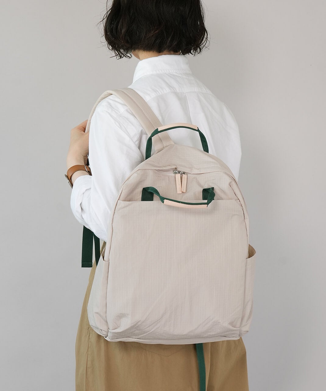mumokuteki撥水加工軽くて多収納な8ポケットリュック | mumokuteki