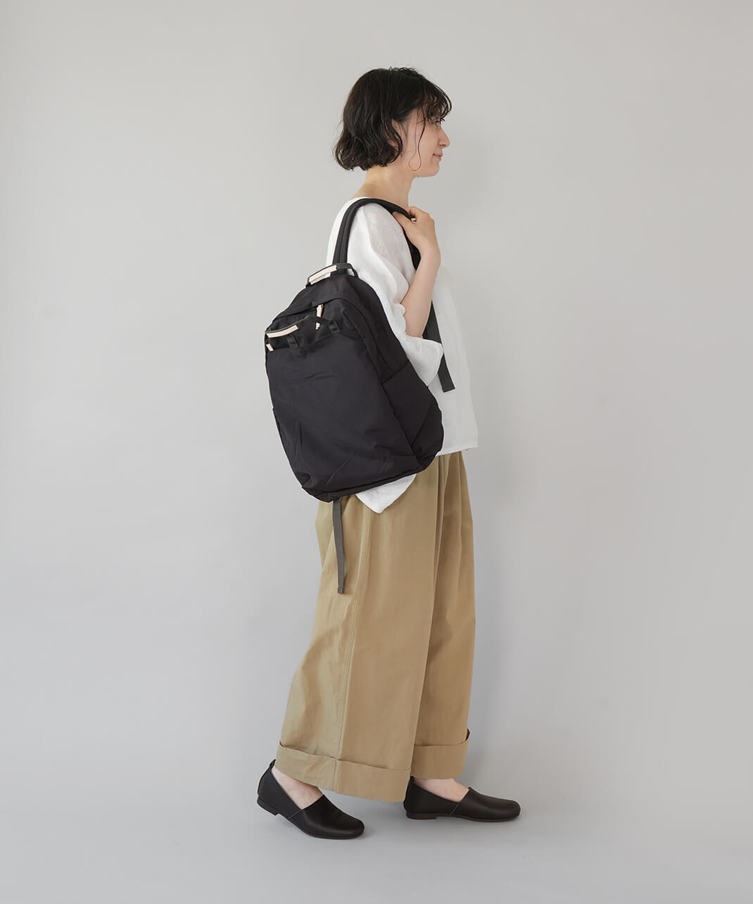 mumokuteki撥水加工軽くて多収納な8ポケットリュック | mumokuteki