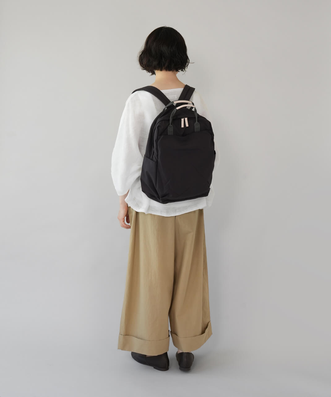 mumokuteki撥水加工軽くて多収納な8ポケットリュック | mumokuteki