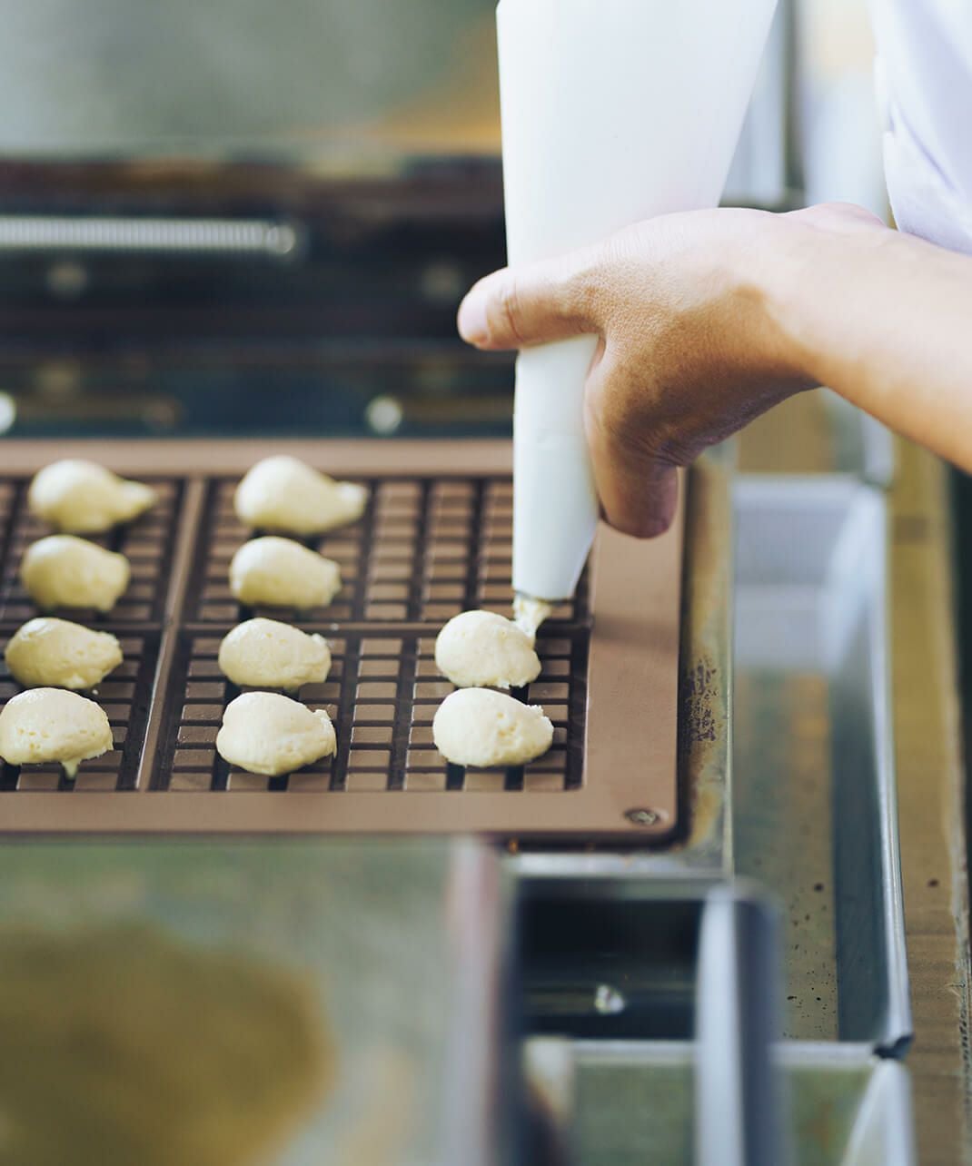 日の出屋製菓ワッフルクッキー缶プレーン・チーズ | mumokuteki