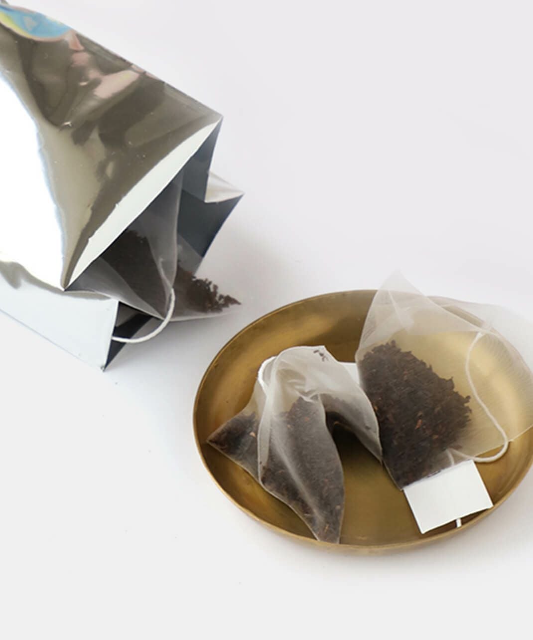 第3世界ショップArtisan Taiwan Oolong Tea (筒箱入り) | mumokuteki