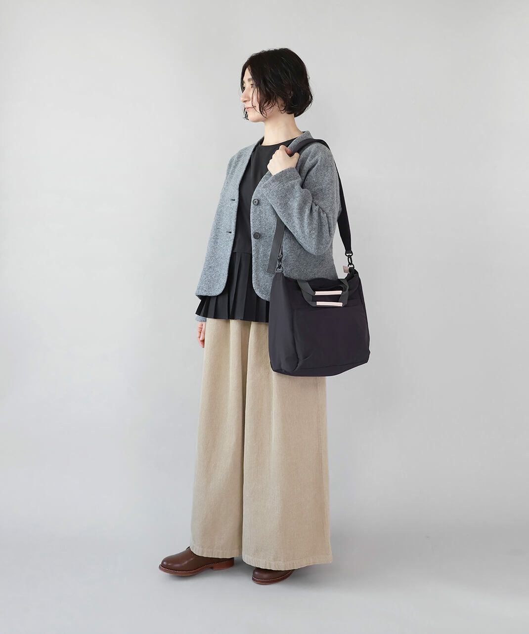 mumokuteki撥水加工軽くて多収納な10ポケットショルダー | mumokuteki