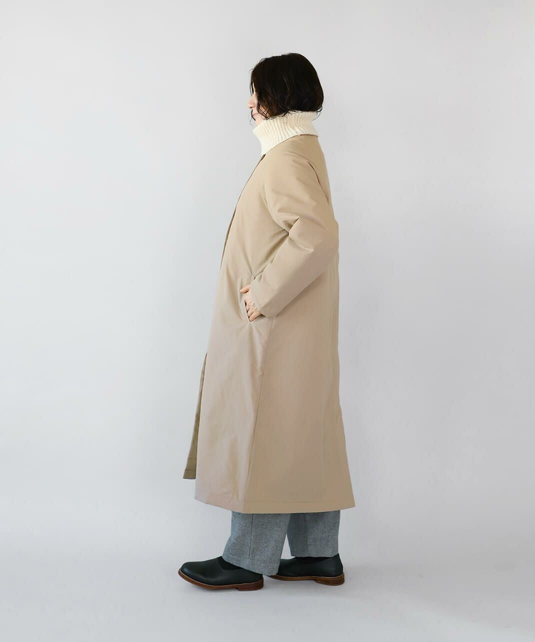 mumokuteki軽くて暖かい中綿入りノーカラーロングコート | mumokuteki