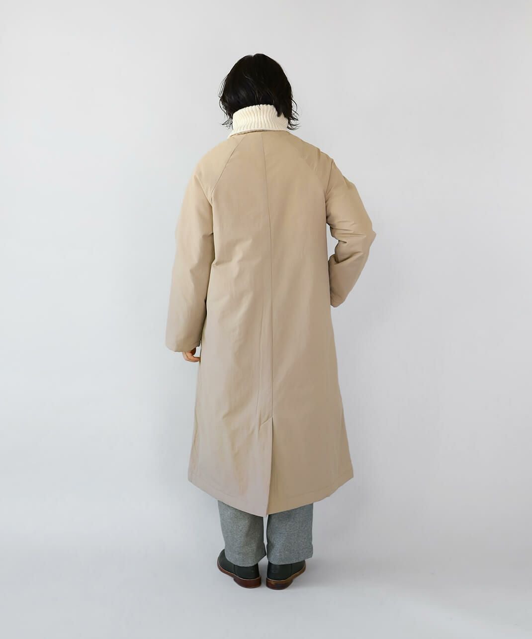 mumokuteki軽くて暖かい中綿入りノーカラーロングコート mumokuteki軽くて暖かい中綿入りノーカラーロングコート