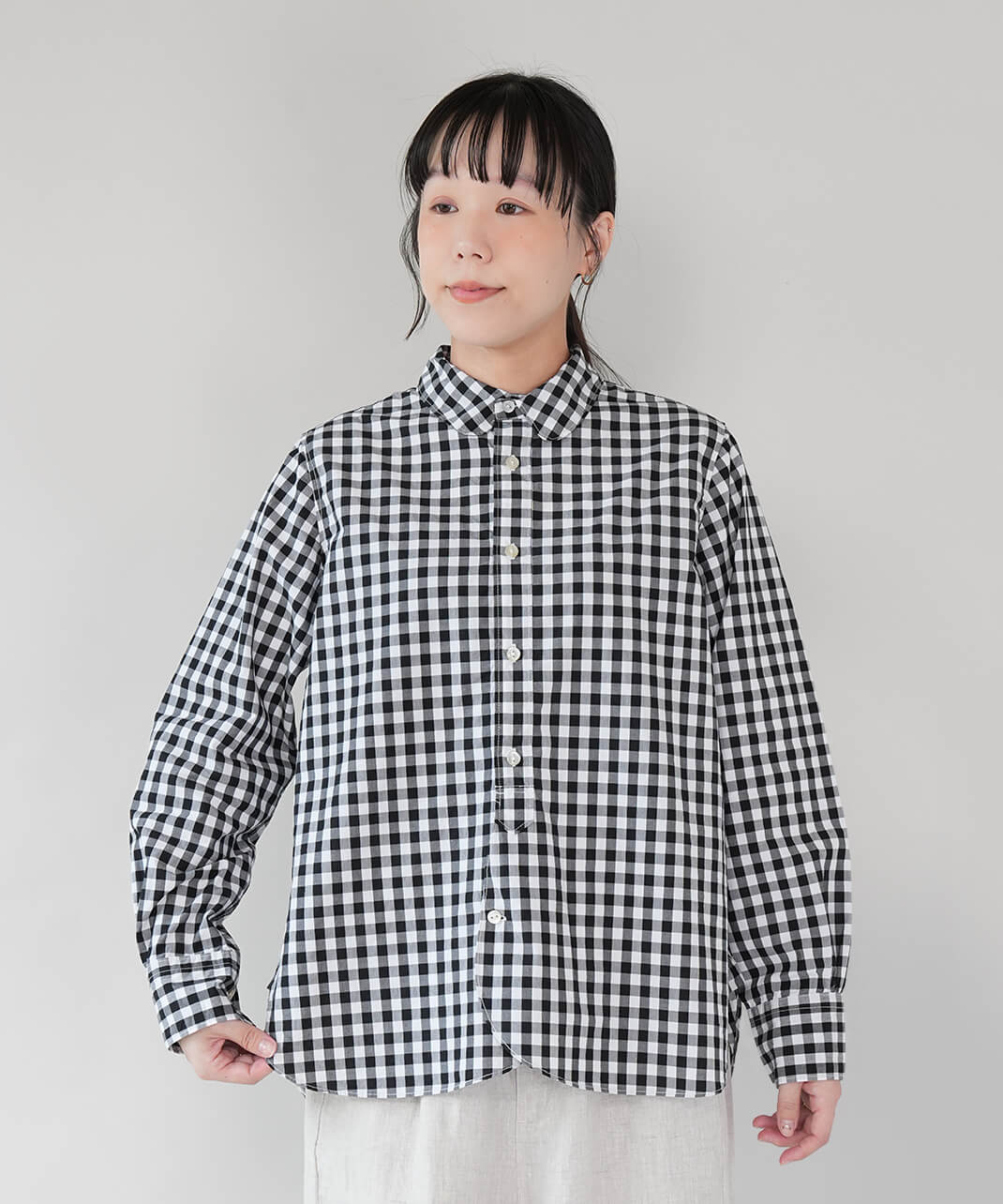mumokutekiみんなの定番タイプライターの丸襟ブラウス | mumokuteki