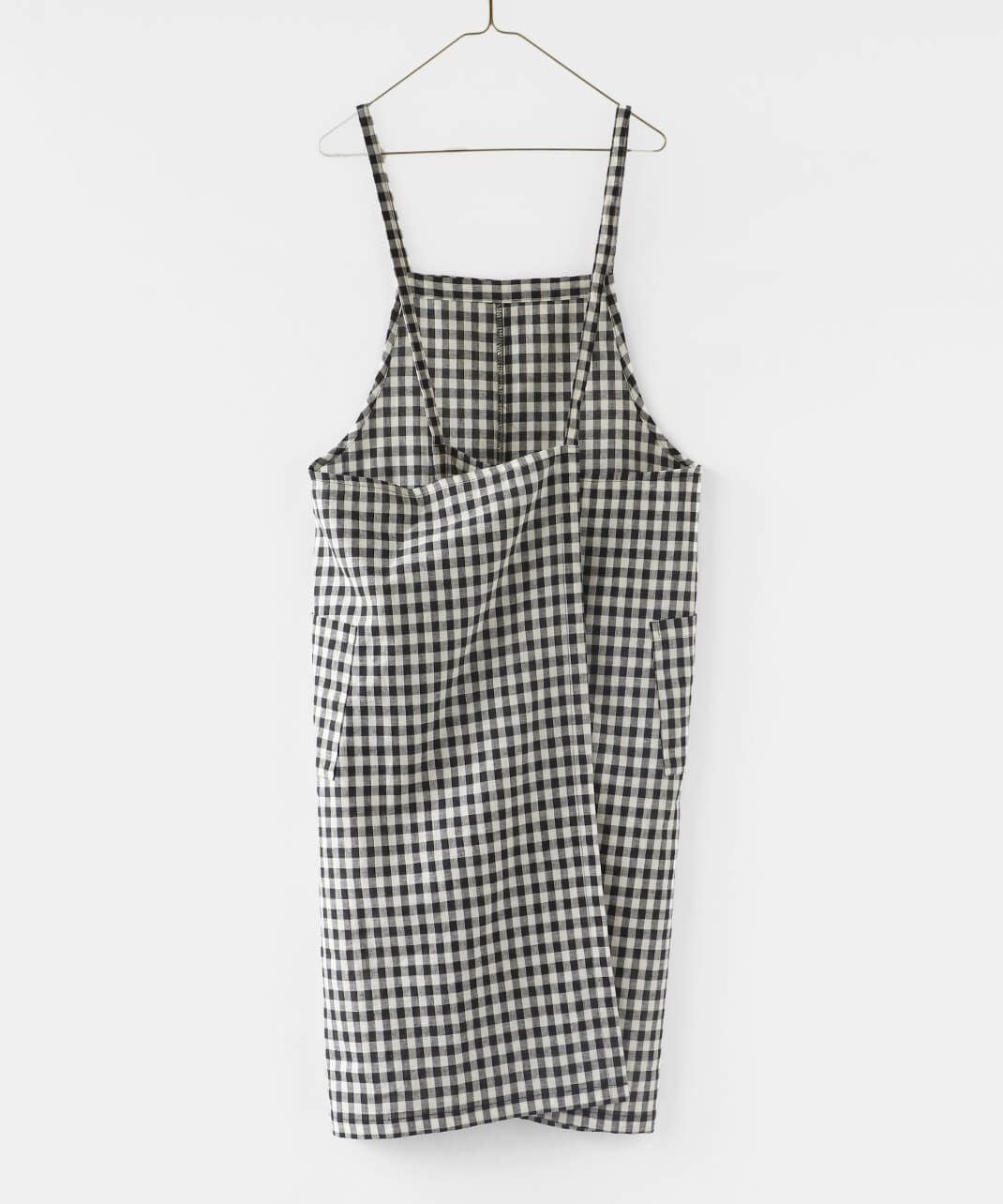 mumokutekiコットンリネンのフロントスリットエプロン | mumokuteki