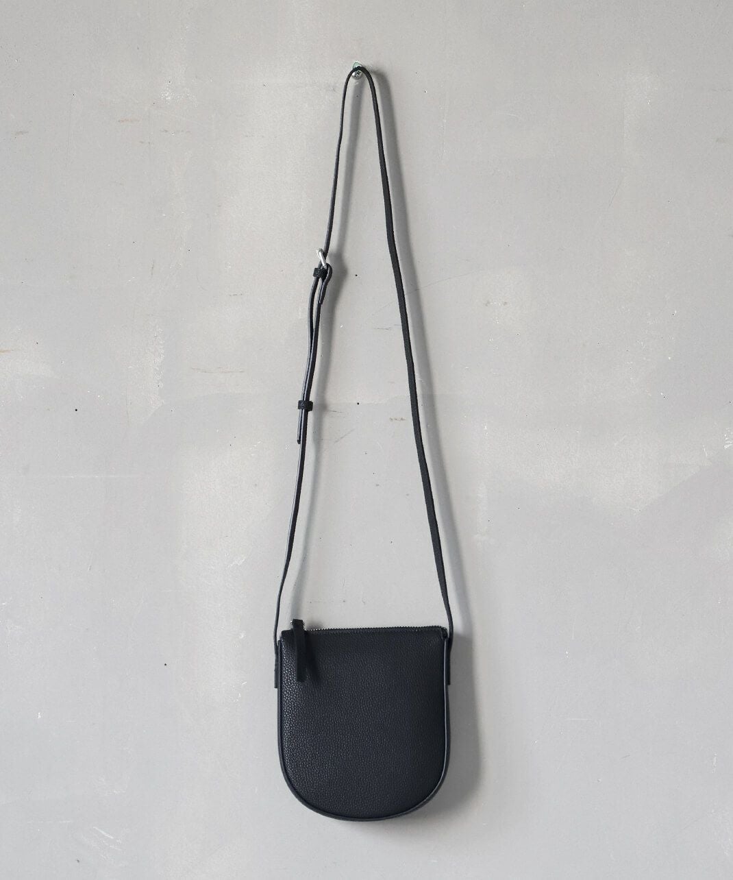 20%off】mumokuteki牛革の小さなショルダーバッグ | mumokuteki