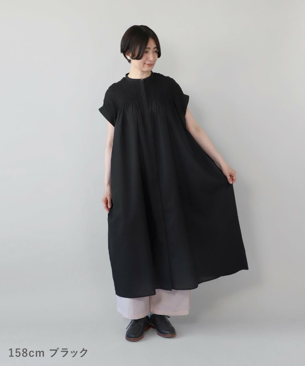 ista-ireフレンチスリーブのシャーリングワンピース | mumokuteki