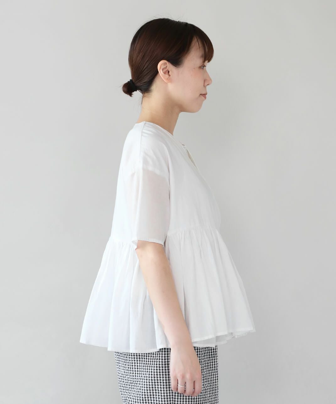 TOUJOURS トゥジュー　カシュクールブラウス　コットンボイル　ベージュ SOコットンボイルのカシュクールブラウス | mumokutekiオンラインストア
