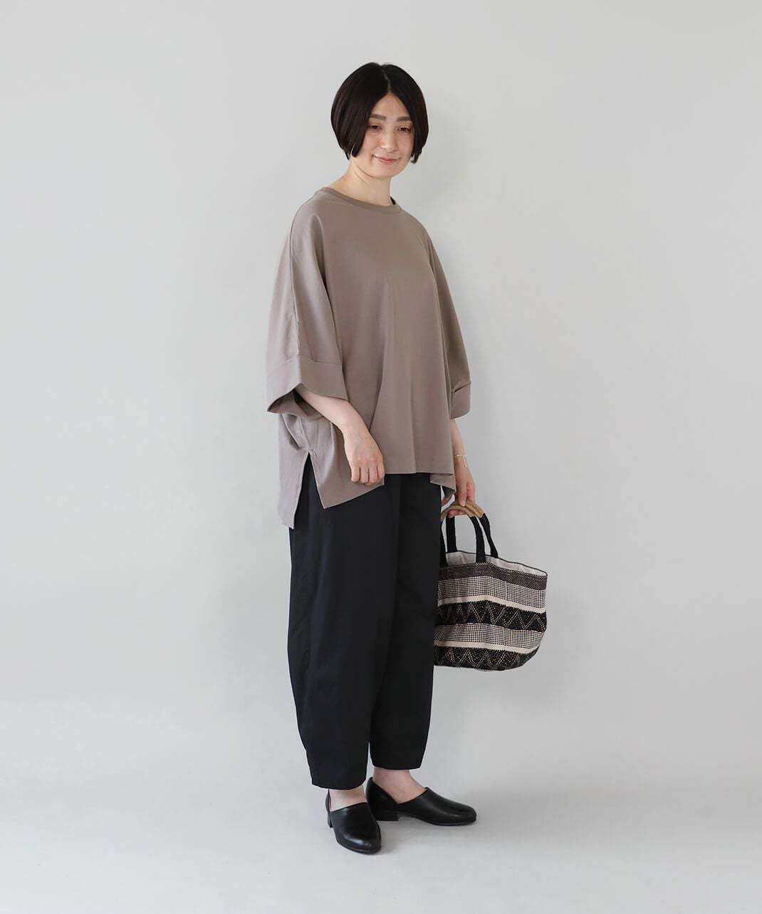 mumokuteki接触冷感＆UVカットポンチョシルエットのワイドカットソー