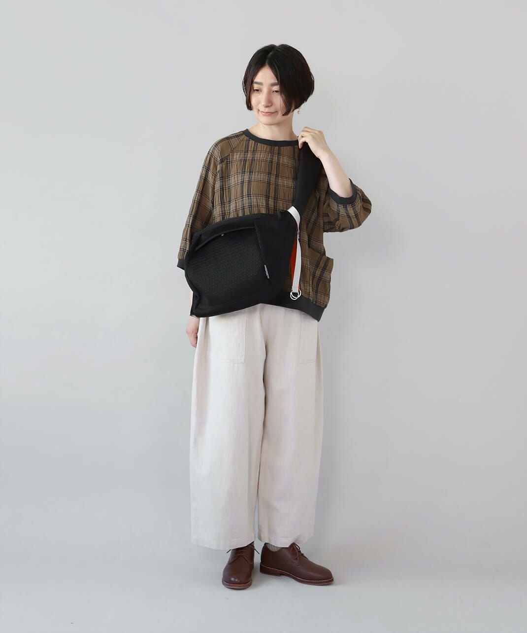 EDITA.洗濯機で洗えるWashable body bagL size | mumokutekiオンライン
