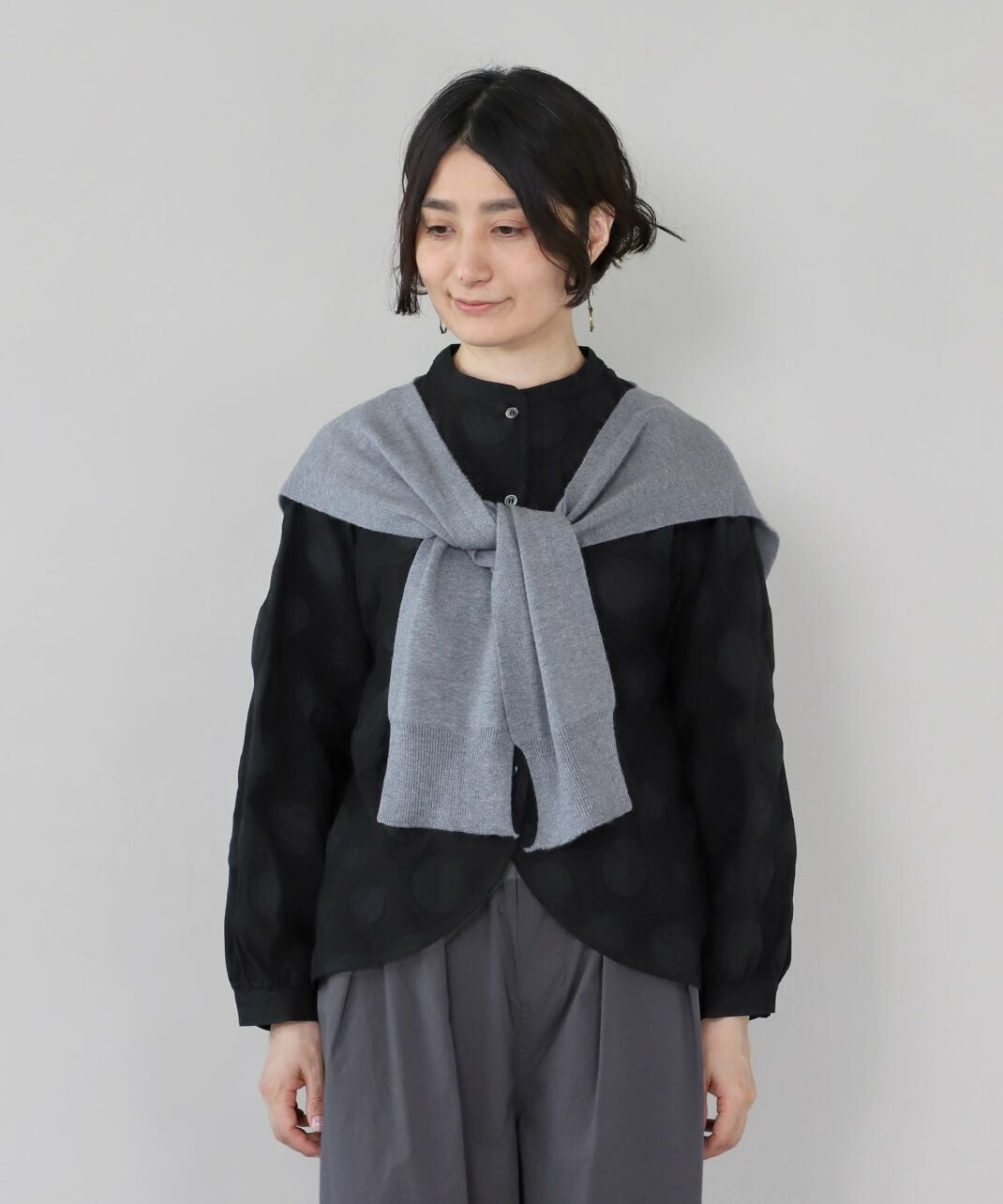 mumokutekiカーディガンのようなかんたん肩掛けストール | mumokuteki