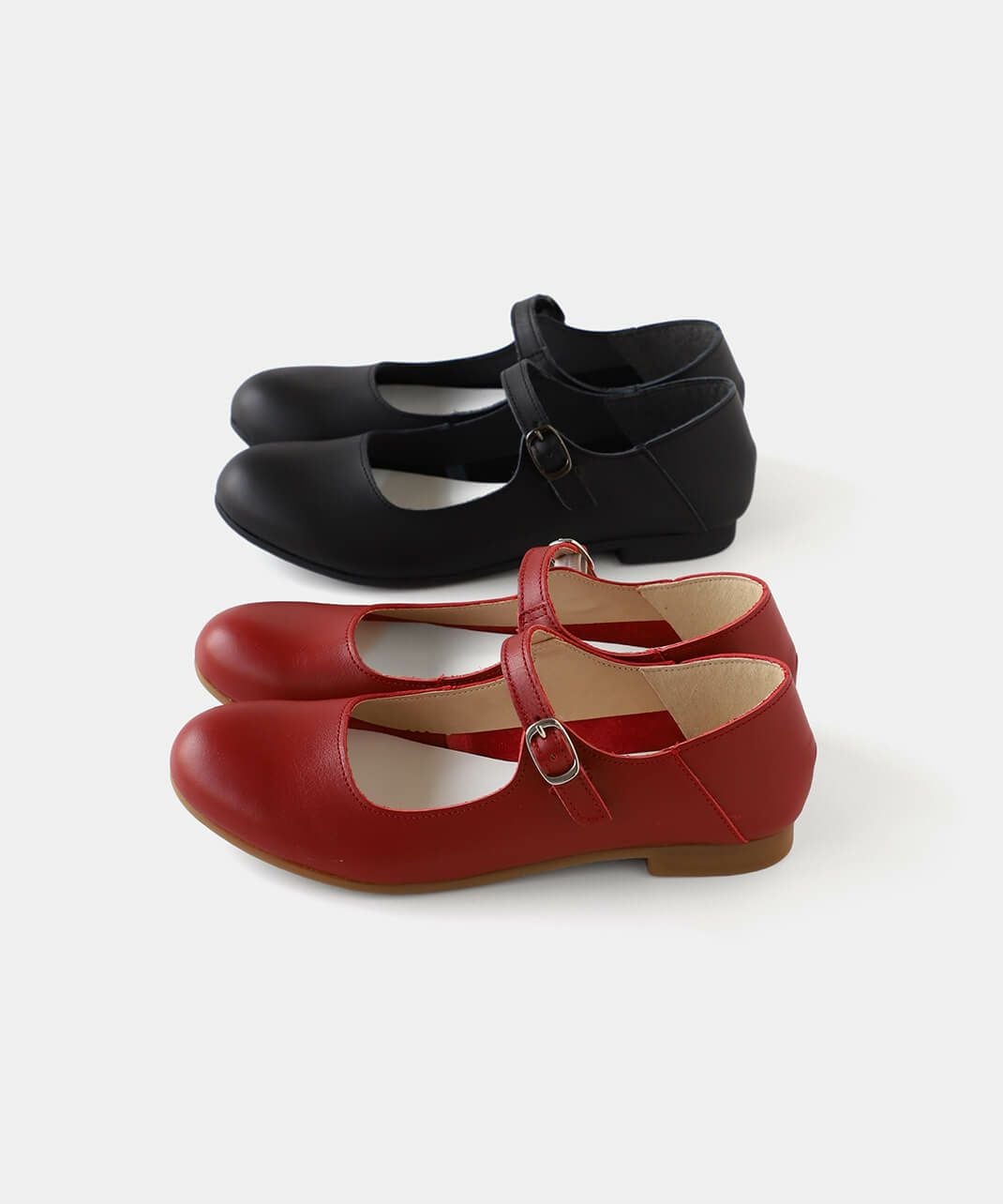 Recipe職人の手で仕上げた日本製牛革ストラップシューズ | mumokuteki