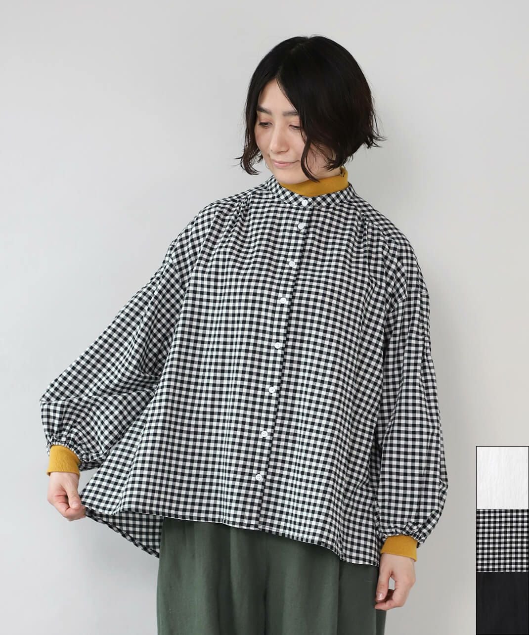 mumokutekiふわりと軽いバンドカラーのギャザーブラウス | mumokuteki