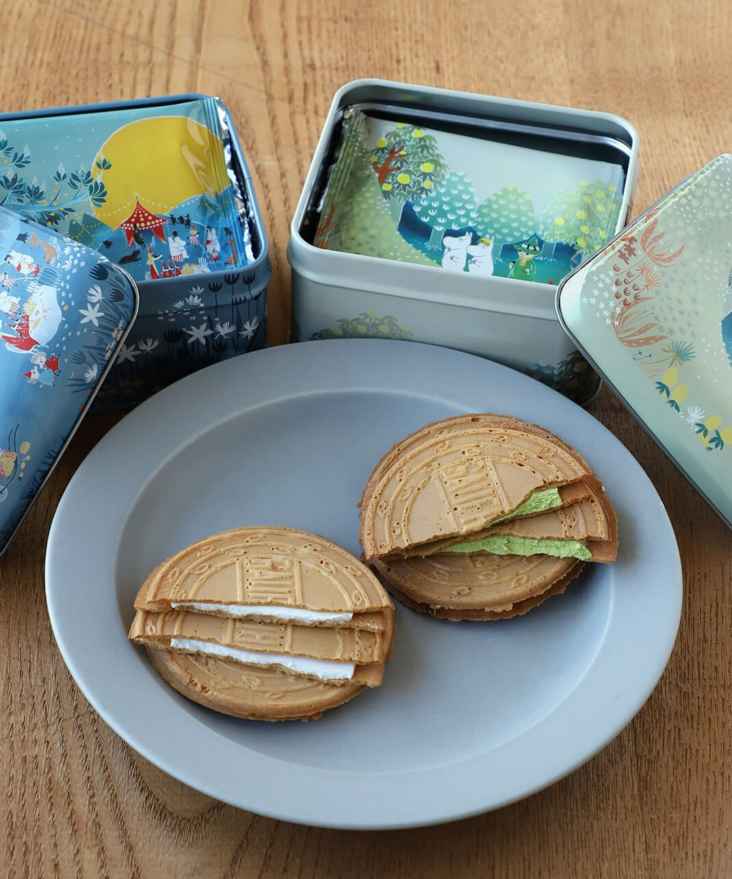 日の出屋製菓MOOMIN チョコゴーフレットいちご・抹茶 | mumokuteki
