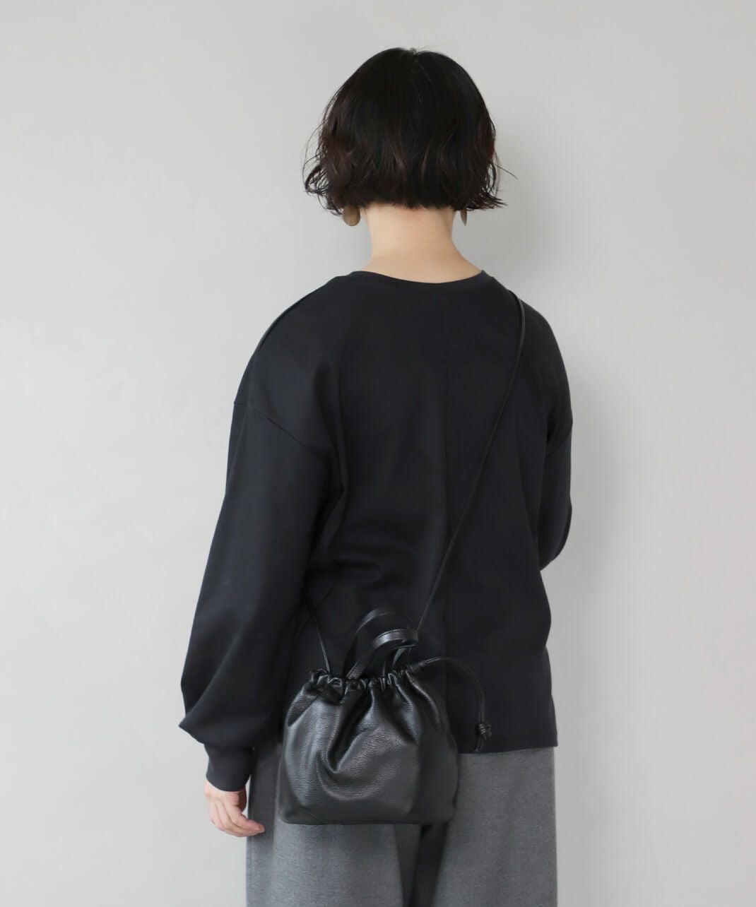 10%off】TIDEWAYソフトな風合いの牛革2WAY巾着バッグ | mumokuteki