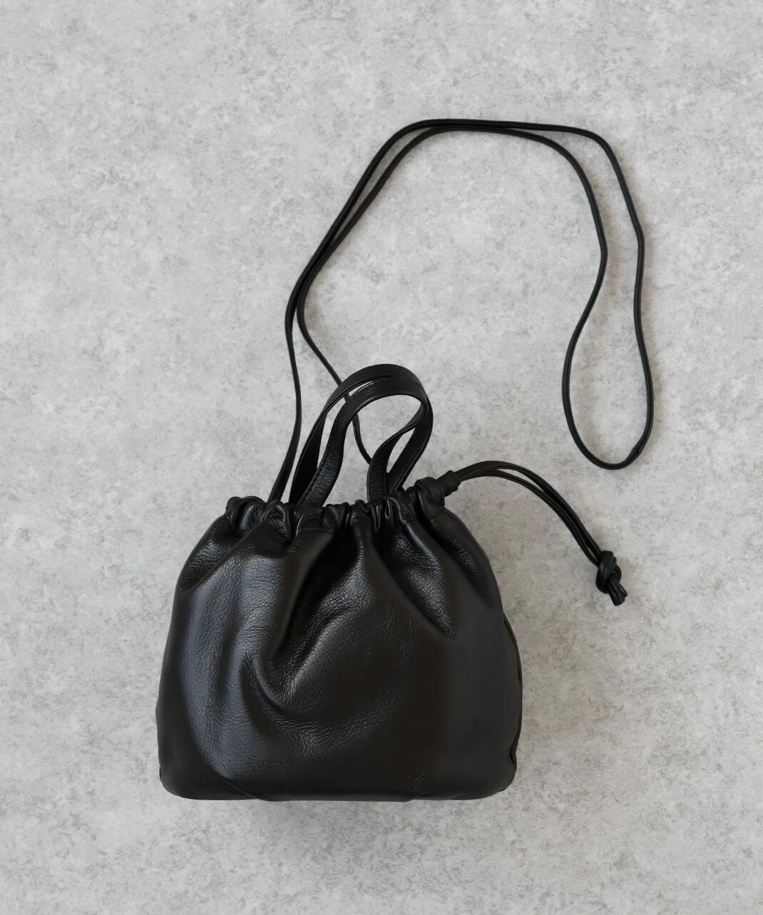 10%off】TIDEWAYソフトな風合いの牛革2WAY巾着バッグ | mumokuteki