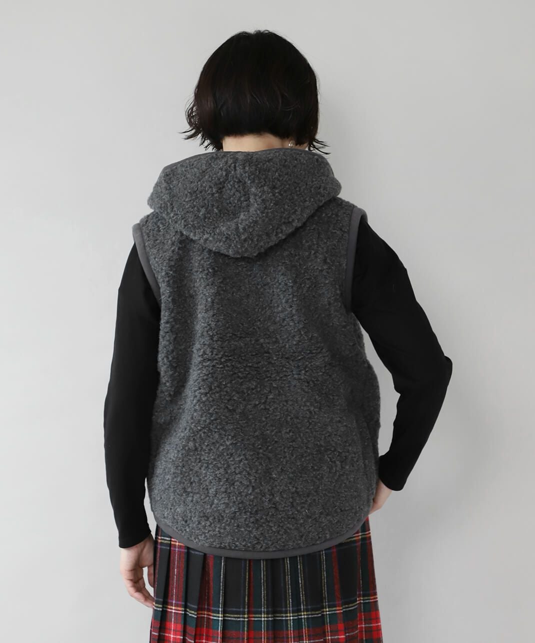 COLDBREAKERウール100%のフード付きボアベスト | mumokutekiオンライン
