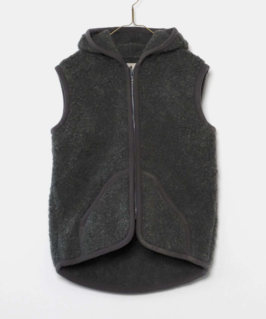 COLDBREAKERウール100%のフード付きボアベスト | mumokutekiオンライン