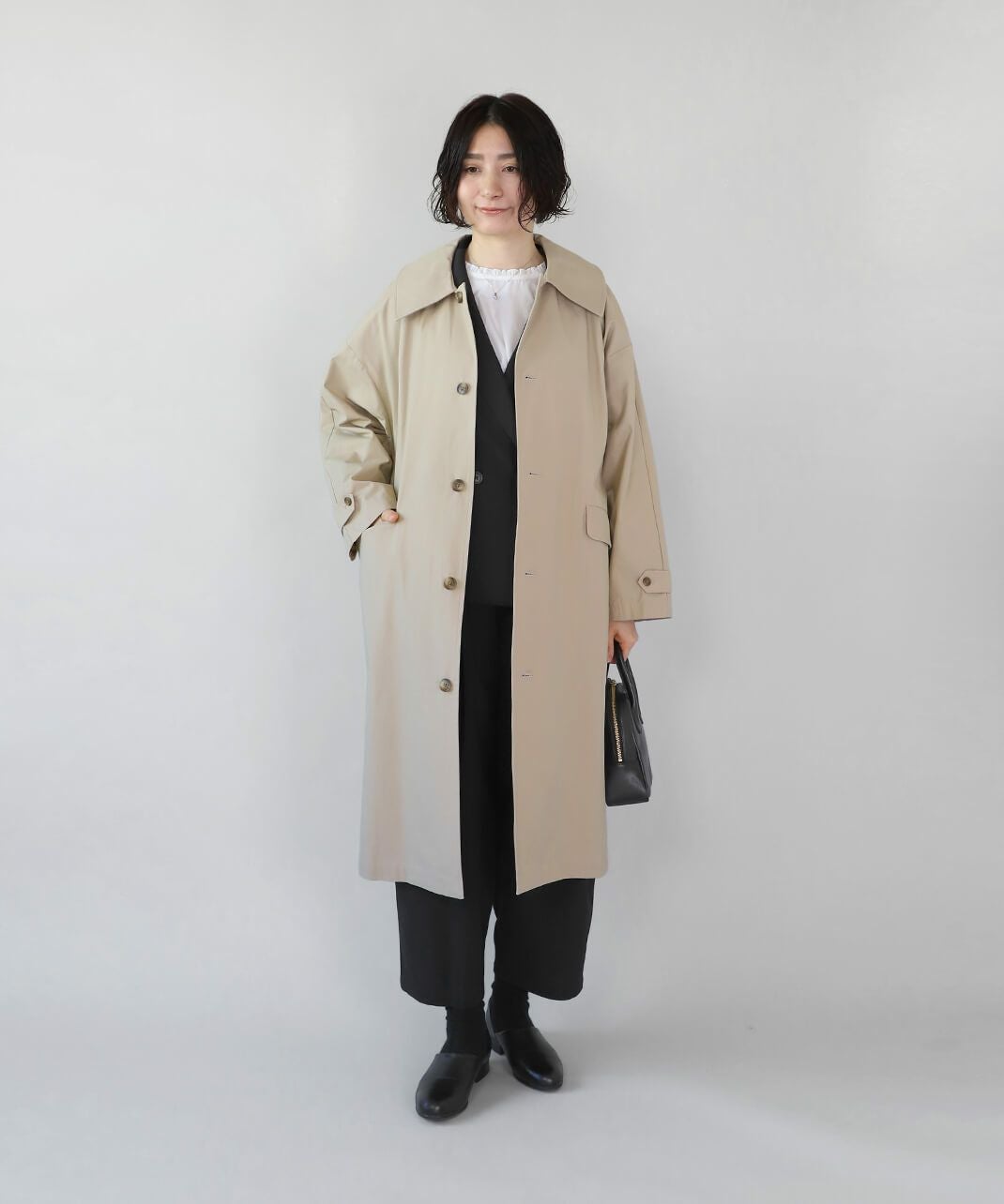 un cinqフォーマル対応フリルネックブラウス | mumokutekiオンラインストア