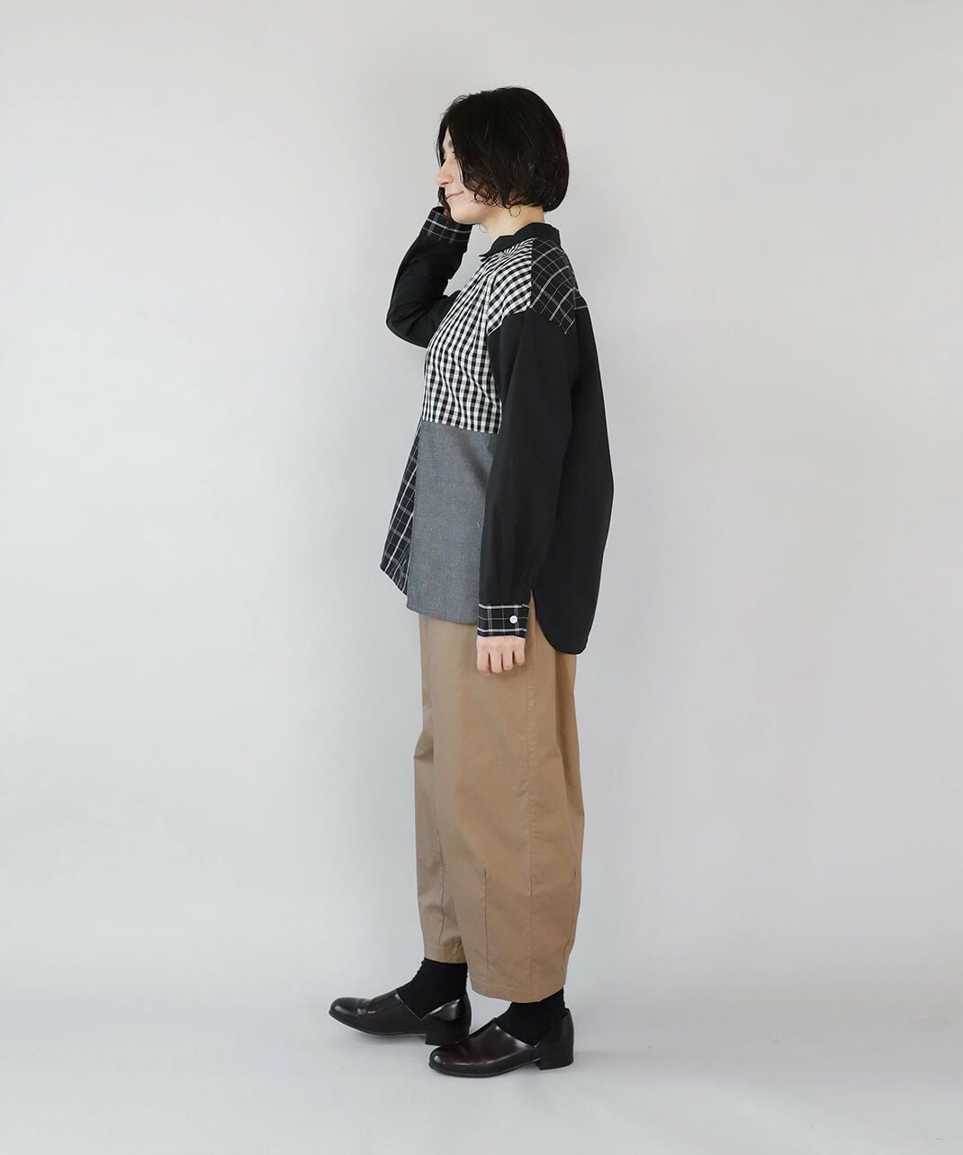 mumokuteki先染めコットンのパッチワークブラウス | mumokuteki