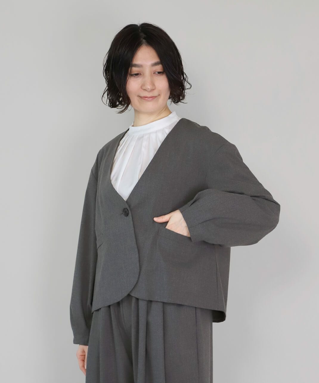 ルネ　シルクノーカラーバルーンスリーブジャケット グレー　36 000000015908-06.jpg?size=l&w=