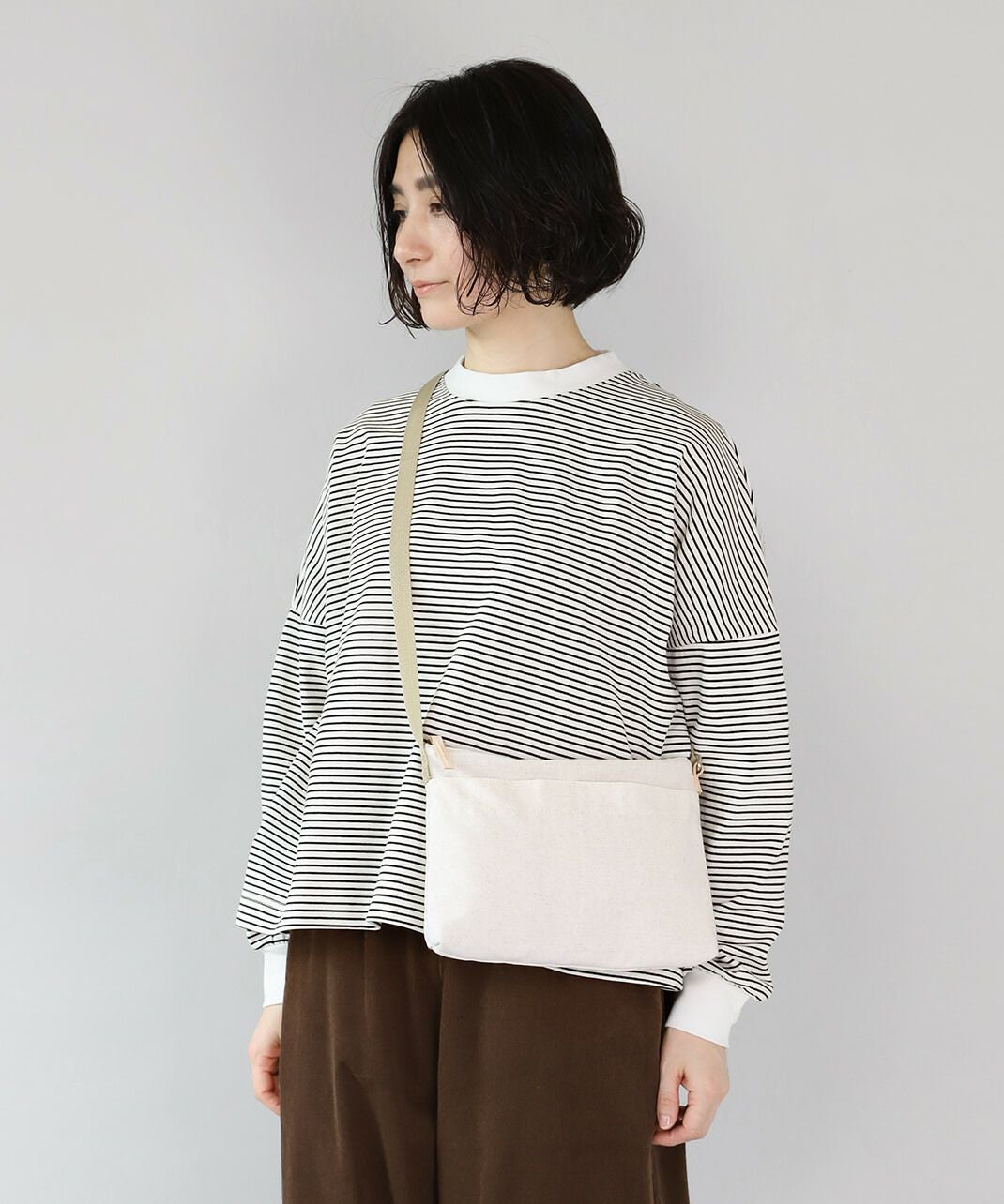 20%off】mumokutekiLINENシリーズシンプルで丁度良いリネンサコッシュ
