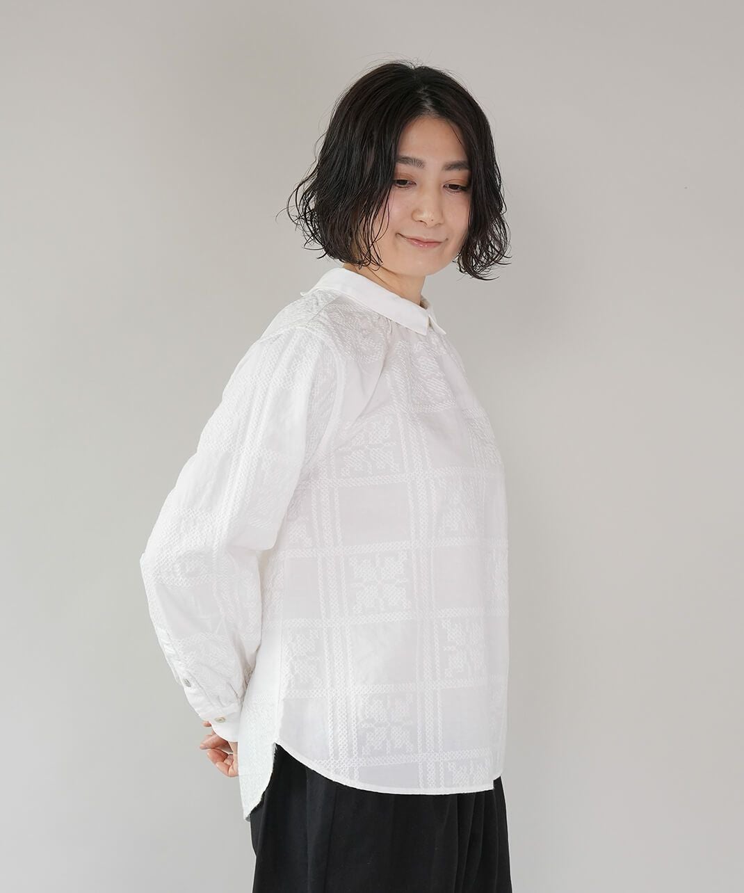 リネンブラウスブラックエイミ様 000000015990-02.jpg?size=l&w=