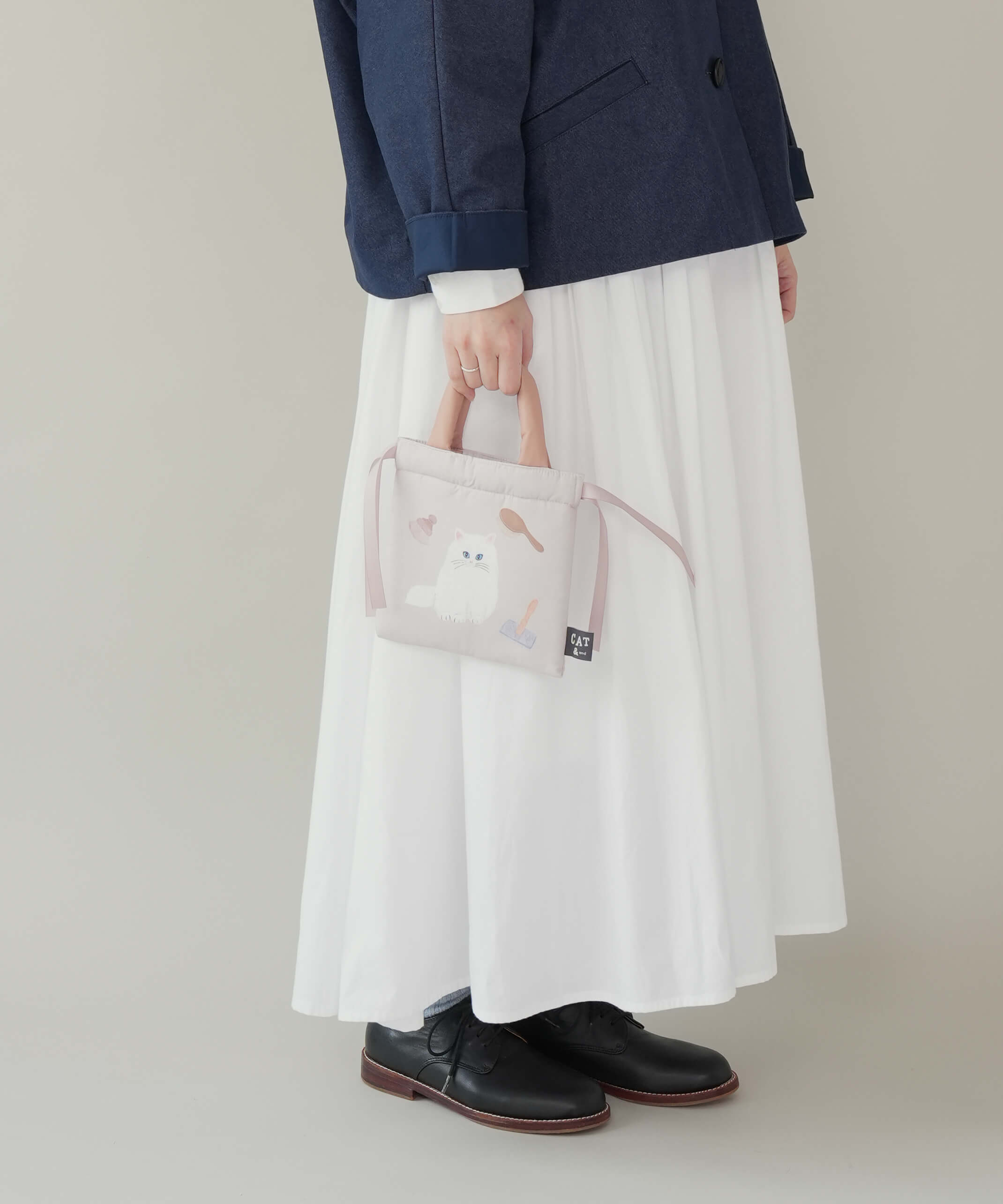 そで山かほ子クッション巾着 | mumokutekiオンラインストア