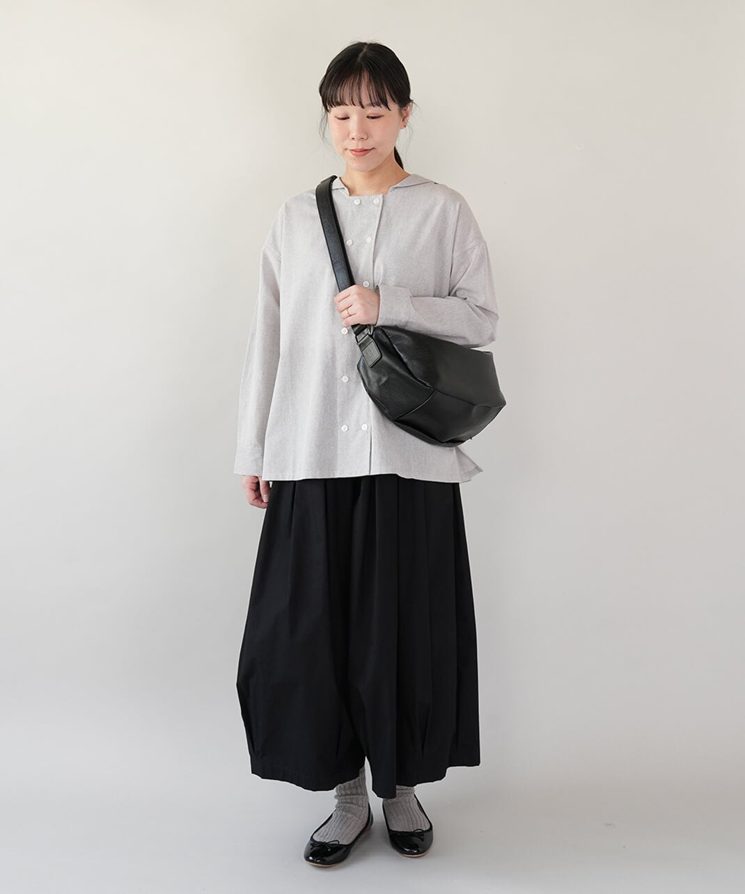 mumokutekiコットンリネンのセーラーダブルボタンブラウス