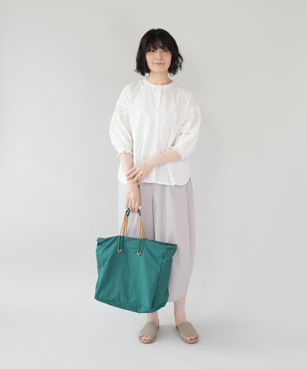 EARTH MADE撥水加工パッカブル仕様のパラコードショルダーバッグ