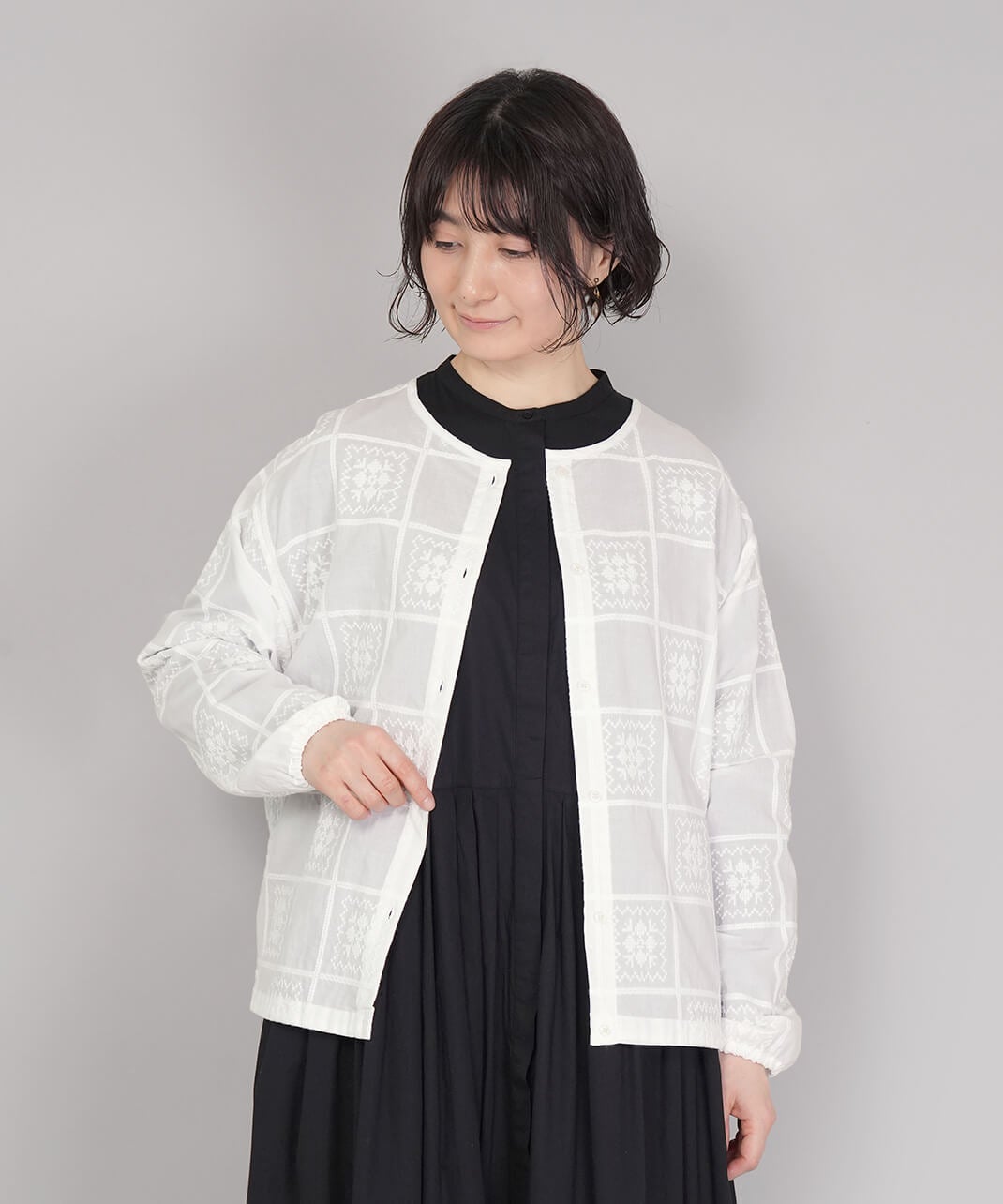 断捨離〜♪❣️御成約済み❣️ Bliss bunchクロスステッチの2WAYブラウス | mumokutekiオンラインストア