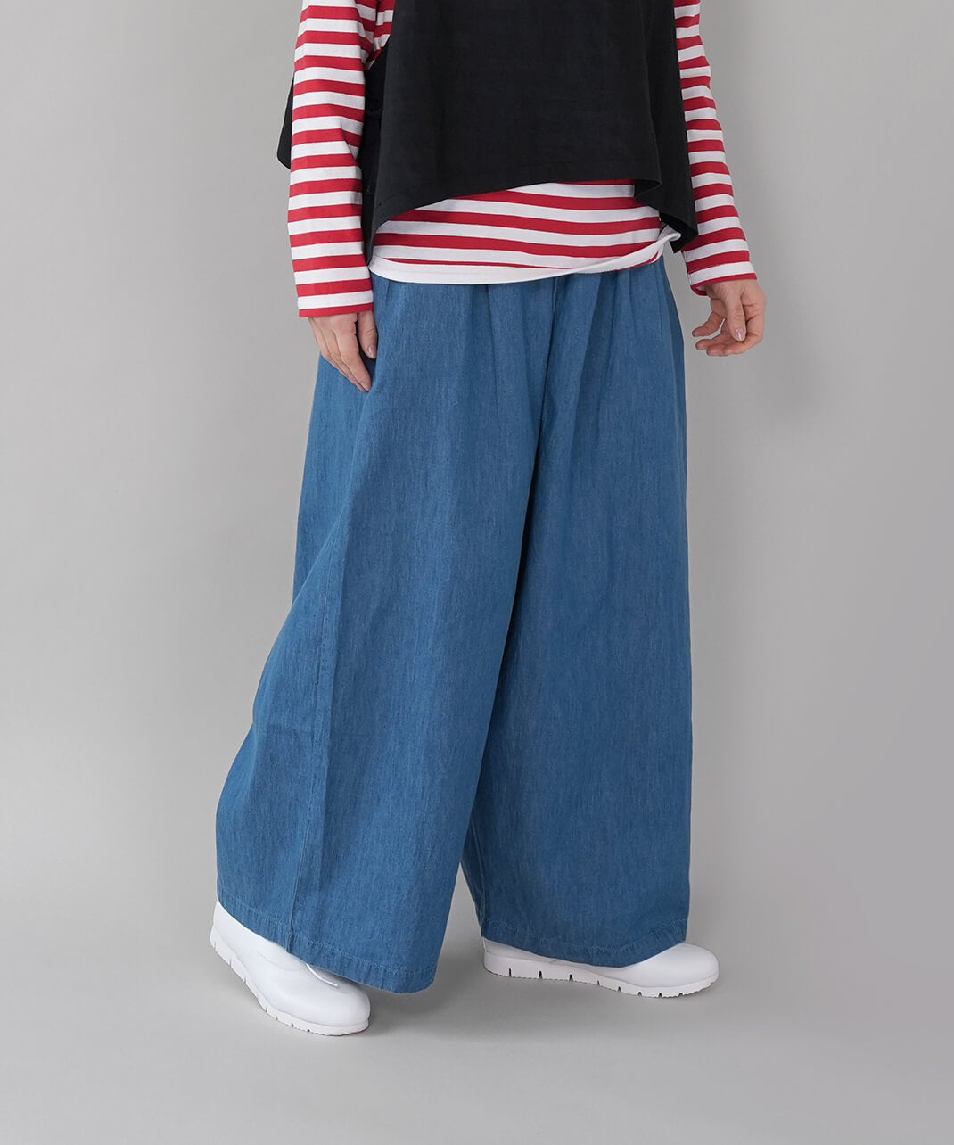 20%off】mumokutekiコットンデニムのタックワイドパンツ | mumokuteki