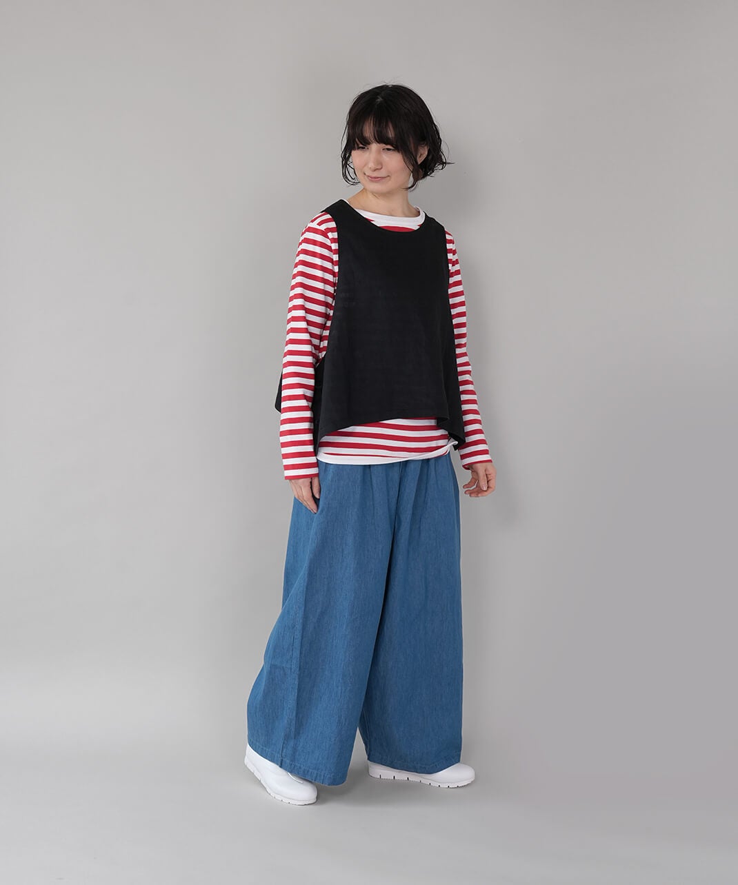 コットンデニム タックワイドパンツ 20%off】mumokutekiコットンデニムのタックワイドパンツ | mumokuteki