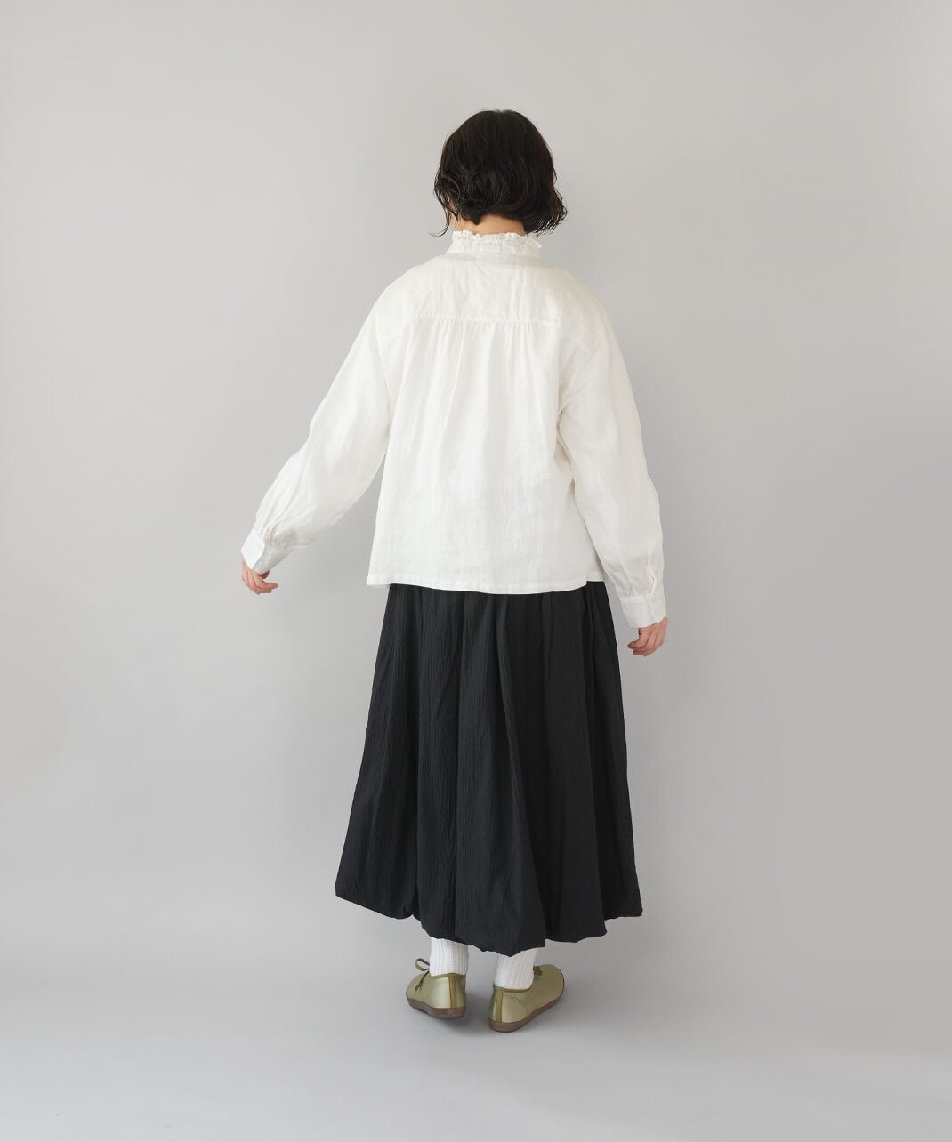 mumokutekiリネンのフリルブラウス | mumokutekiオンラインストア