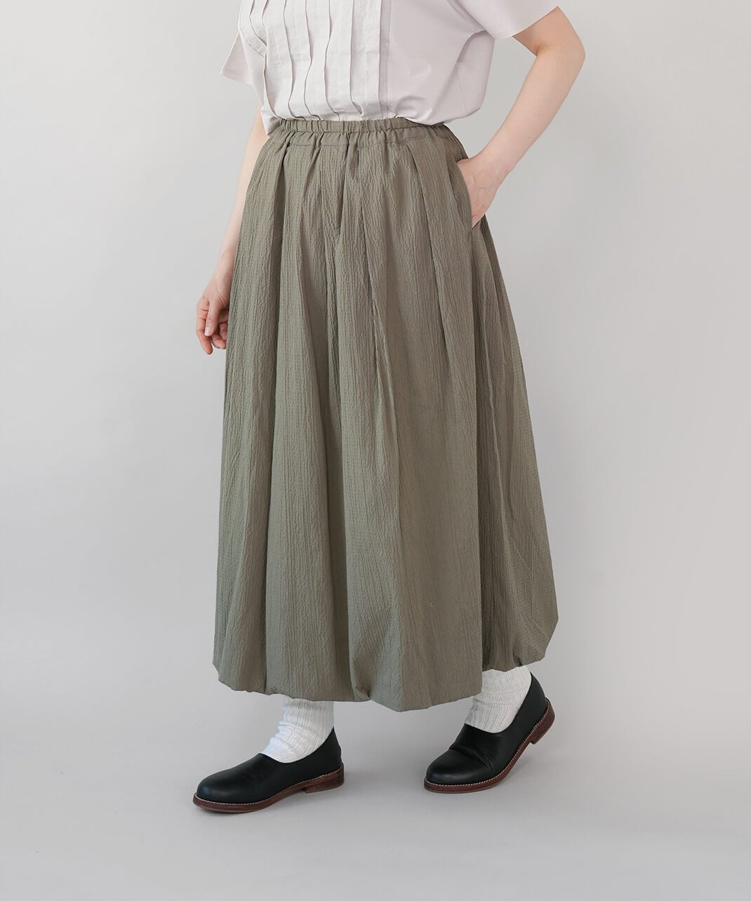 mumokuteki凹凸シボ加工のバルーンスカート | mumokutekiオンラインストア