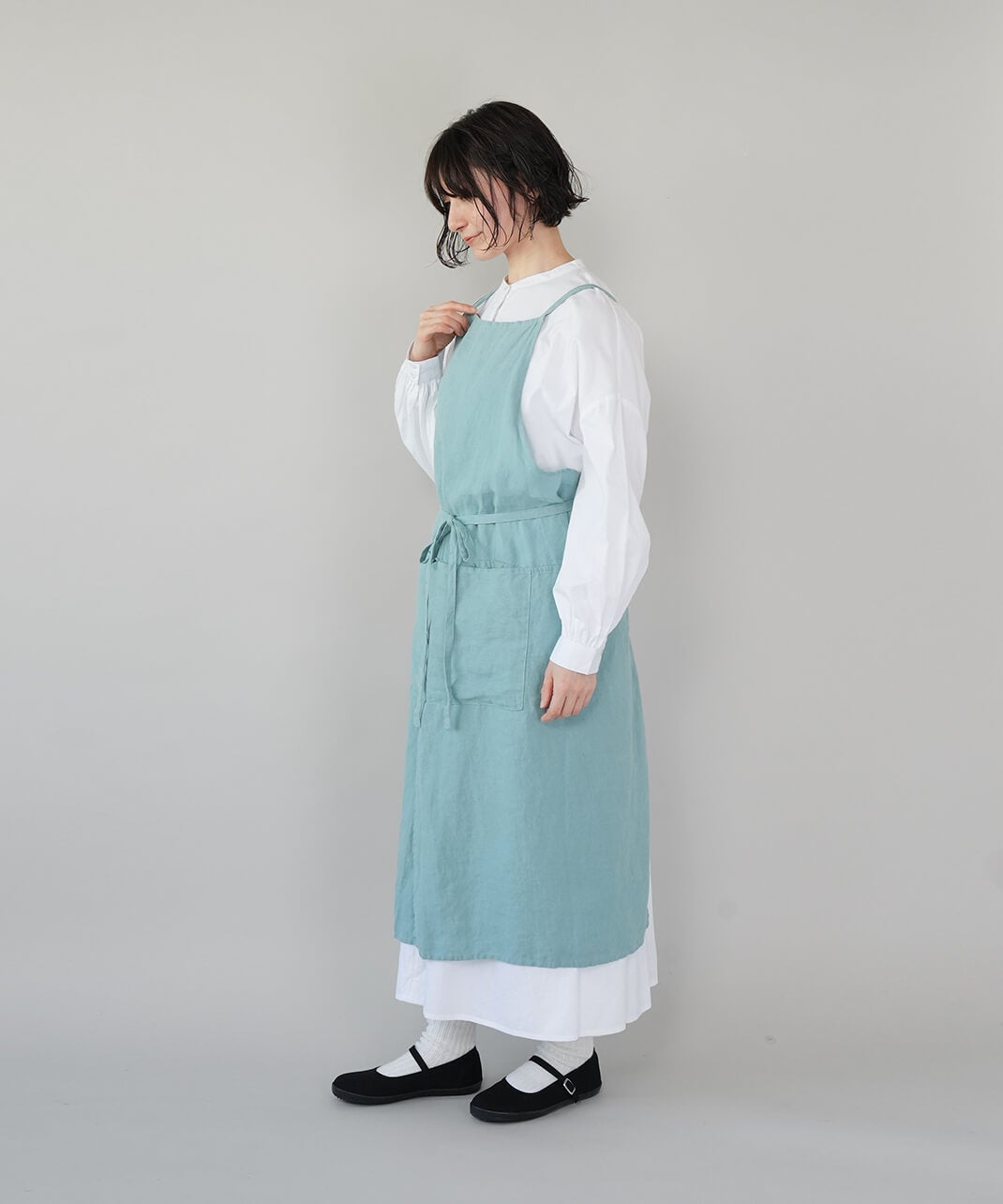 SONOROリネンフロントスリットエプロン | mumokutekiオンラインストア